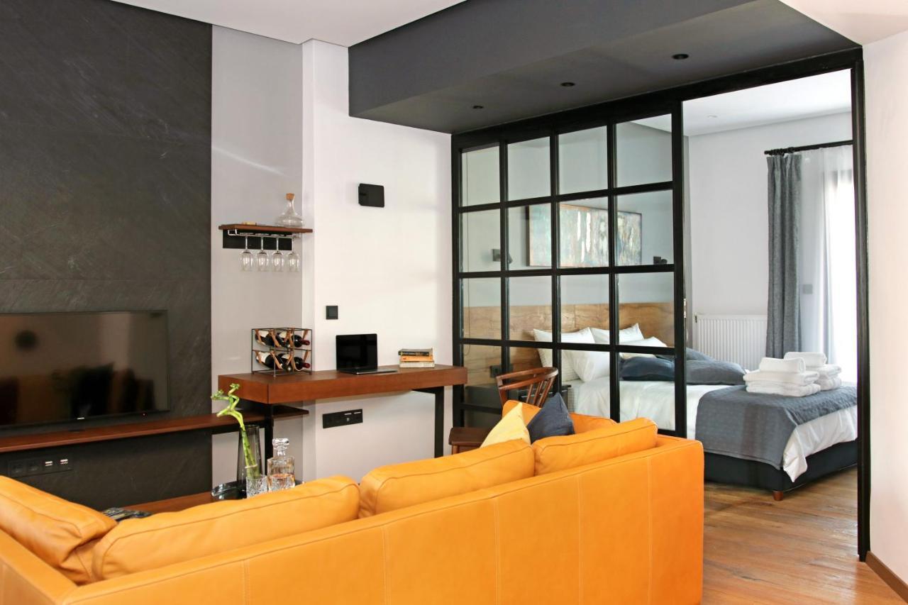 The 4 Travellers Thessaloniki Apartment Exterior photo