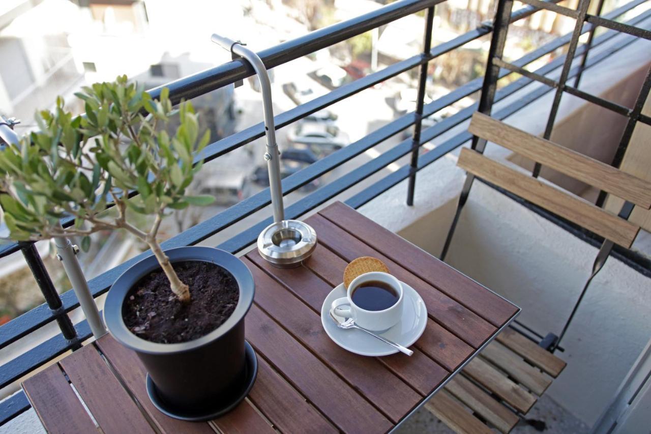The 4 Travellers Thessaloniki Apartment Exterior photo
