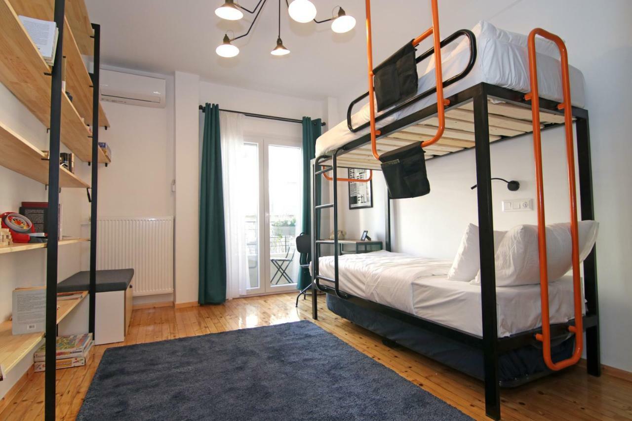 The 4 Travellers Thessaloniki Apartment Exterior photo